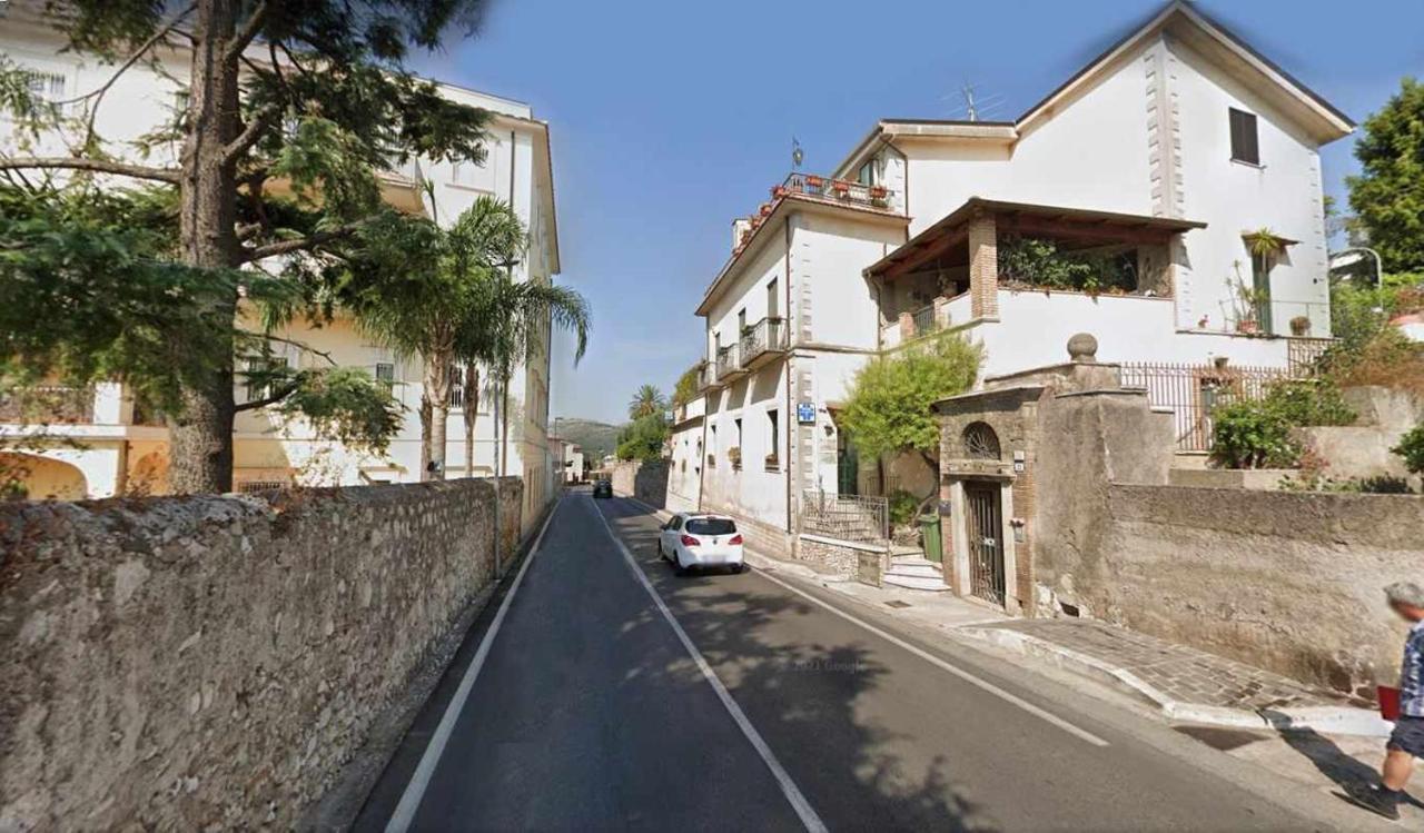 Casa Dinky Attico Con Terrazza Vista Mare Apartamento Formia Exterior foto