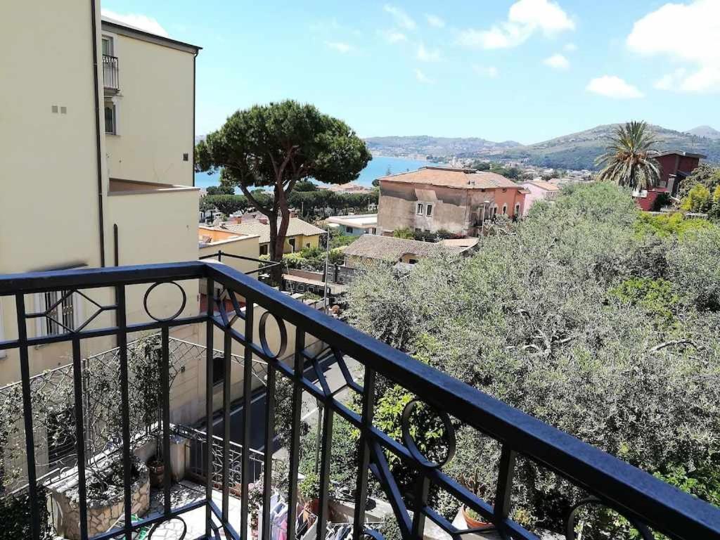Casa Dinky Attico Con Terrazza Vista Mare Apartamento Formia Exterior foto